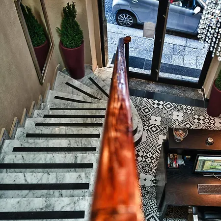 Angioino & Hotel Naples