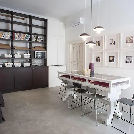 Belledonne & Gallery Bed & Breakfast 3*
