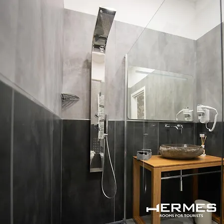 Hermes For Tourists 2*