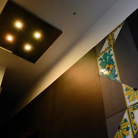 The Boutique 2* Neapol