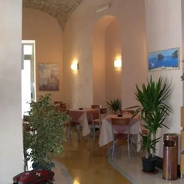 Clarean Отель 3*