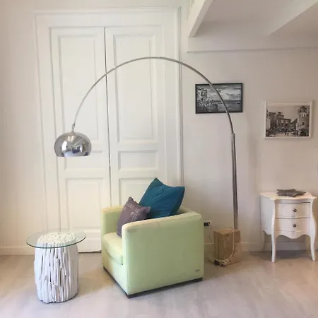 ベッド・アンド・ブレックファスト B ＆ B ネアポリス ベリーニ ナポリ