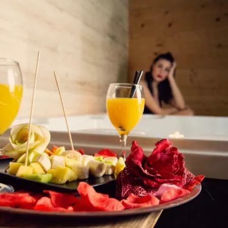 Hotel Angioino & 3*