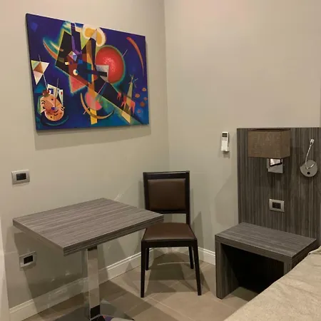 Hotel Ausonia