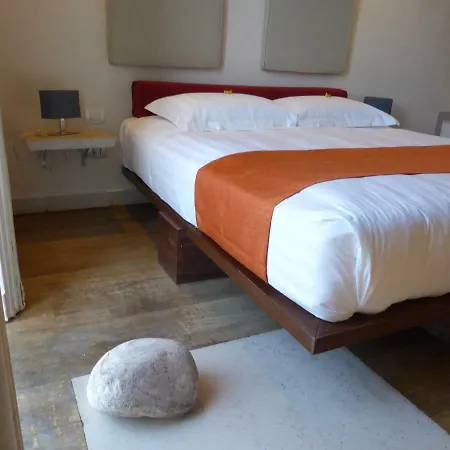 Micalò Art Affittacamere 4*