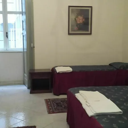 Miseria E Nobilta' Nocleg ze śniadaniem Neapol