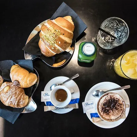 Alojamento de Acomodação e Pequeno-almoço Solimena Nápoles