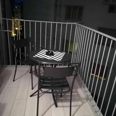 Neapolis Center Bed and breakfast 2*