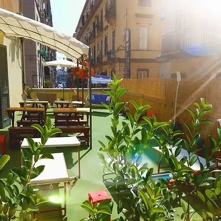 Anna's Family Terrace B&B 3*