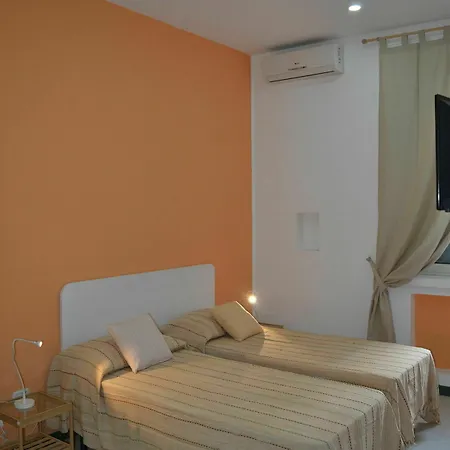 Anna's Family Terrace B&B 3*