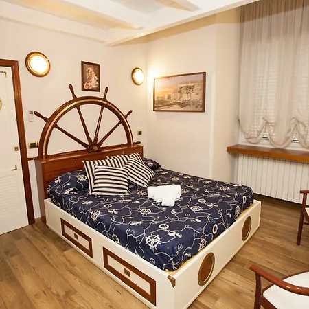 Ausonia Hotel