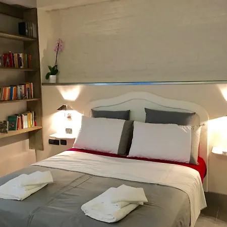 Two Sisters Apartment