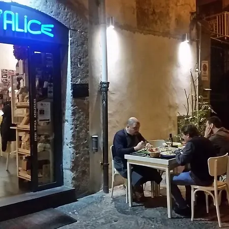 Ai Baretti Napels