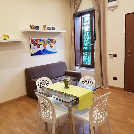 Apartment La Casa Di Maryna Naples
