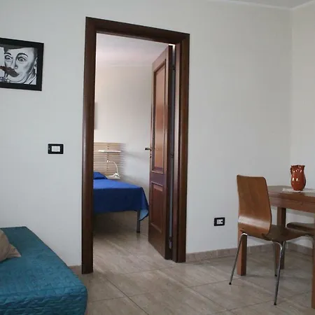 L'occhio Sul Vesuvio Con Terrazza Privata E Casa Senza Terrazza Privata Апартаменты Неаполь