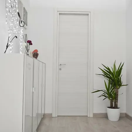 Easyhomeinnaples 3* Naples