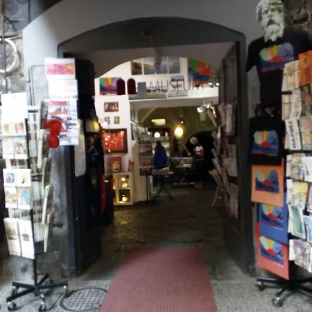 Appartamento In S.biagio Dei Librai Napoli