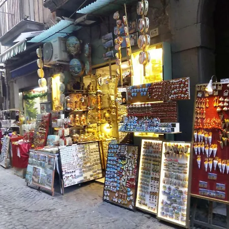 Appartamento In S.biagio Dei Librai Napoli