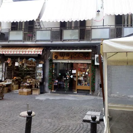 Appartamento In S.biagio Dei Librai Napoli