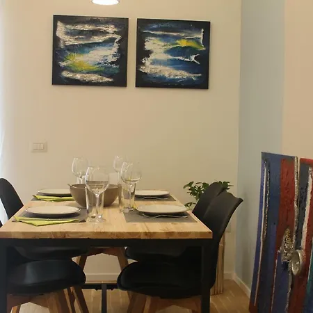 Casa Degli Aranci * Naples