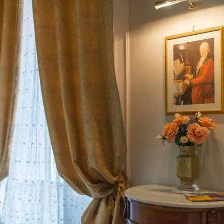 Edoardo Al Plebiscito Appartement Napels