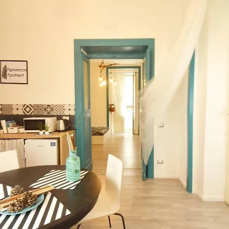 Pignasecca Apartment *