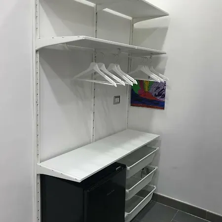 Garibaldi 6 * Naples