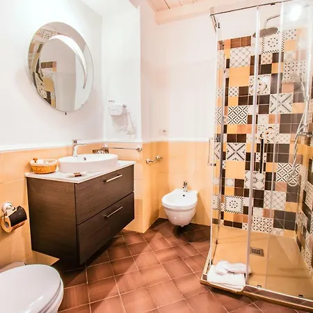 Konukevi Domus Sibyllina, Galleria Umberto I 3*