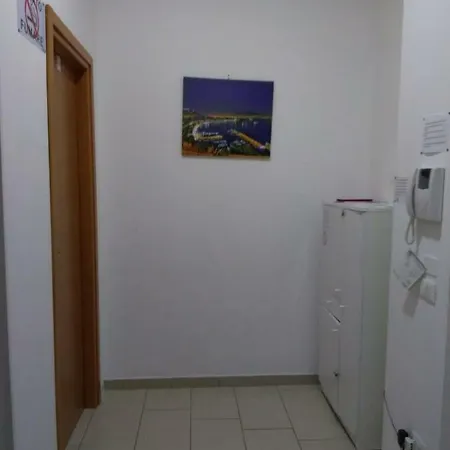 De Gasperi 5 Guest house *