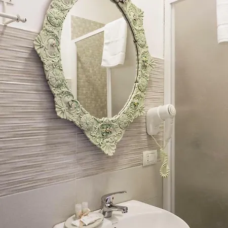 La Maison Romantique Bed and breakfast