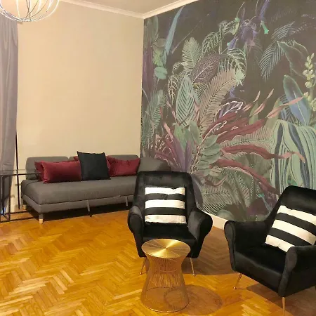 Jungle Apartment