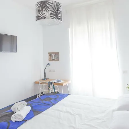 Nonna Pina Art Bed & Breakfast Naples
