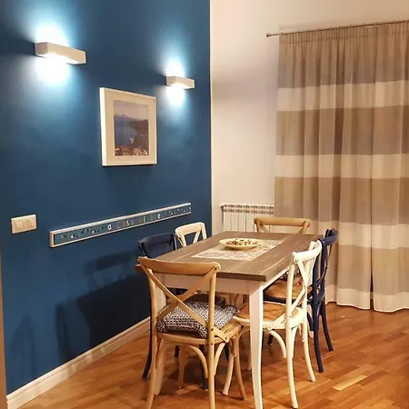 A Casa Di Ele *