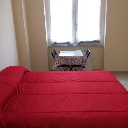 De Gasperi 5 * Naples