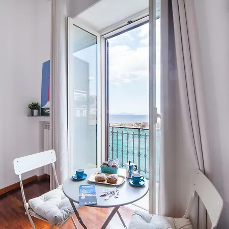 Bed & Breakfast Napolicentro Mare - Sea View & Naples
