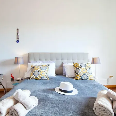 Napolicentro Mare - Sea View & Bed & Breakfast 2*