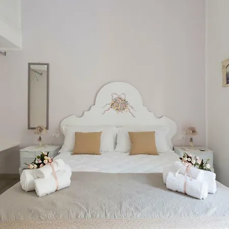 La Maison Romantique Bed and breakfast Nápoles