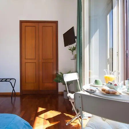 Bed & Breakfast Napolicentro Mare - Sea View & 2*