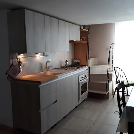 On Nuova Santa Maria Ognibene 26 *