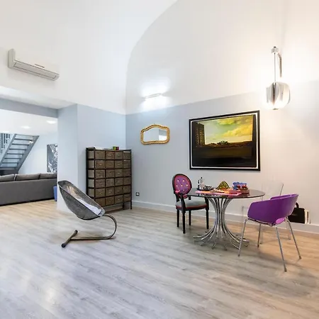 Home&more Bed and Breakfast Νάπολη