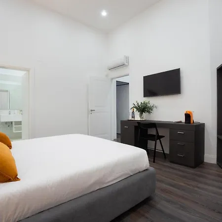 Rodino 24 Bed & Breakfast *
