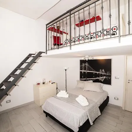 Castellanohome * נאפולי