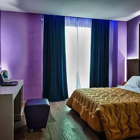 Angioino & Hotel Naples