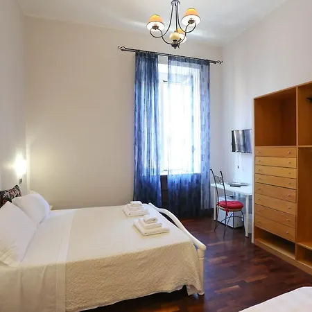 Residenza Malaterra Bed & Breakfast Naples