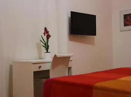 Bovio Modern 3*