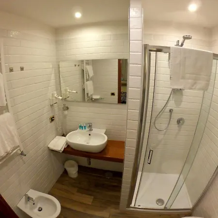 Hotel Ausonia