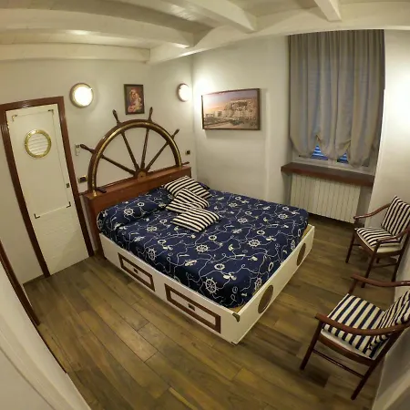 Hotel Ausonia 2*