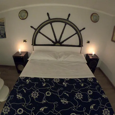 Hotel Ausonia Neapel