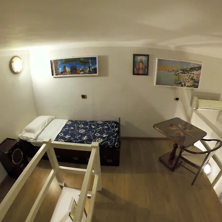 Hotel Ausonia Neapel